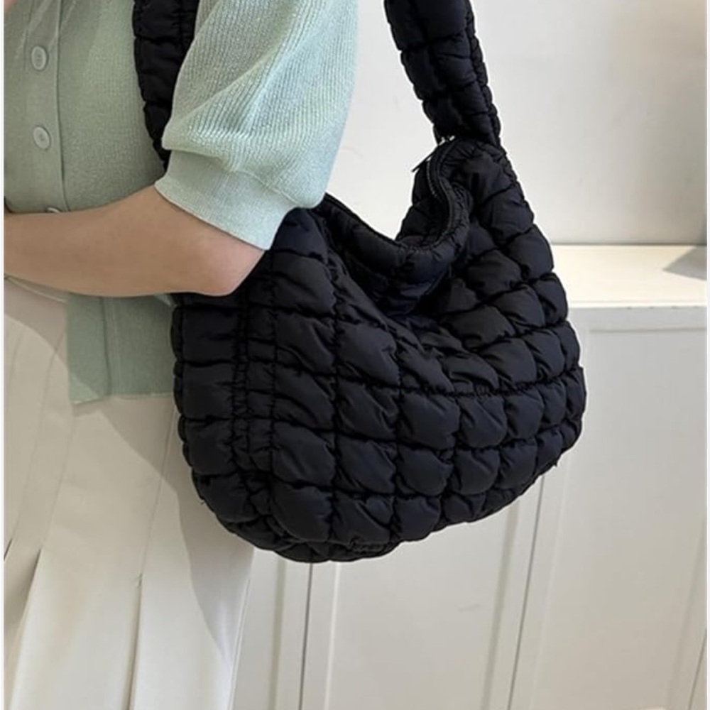 Quilted Shoulder Bag in Black